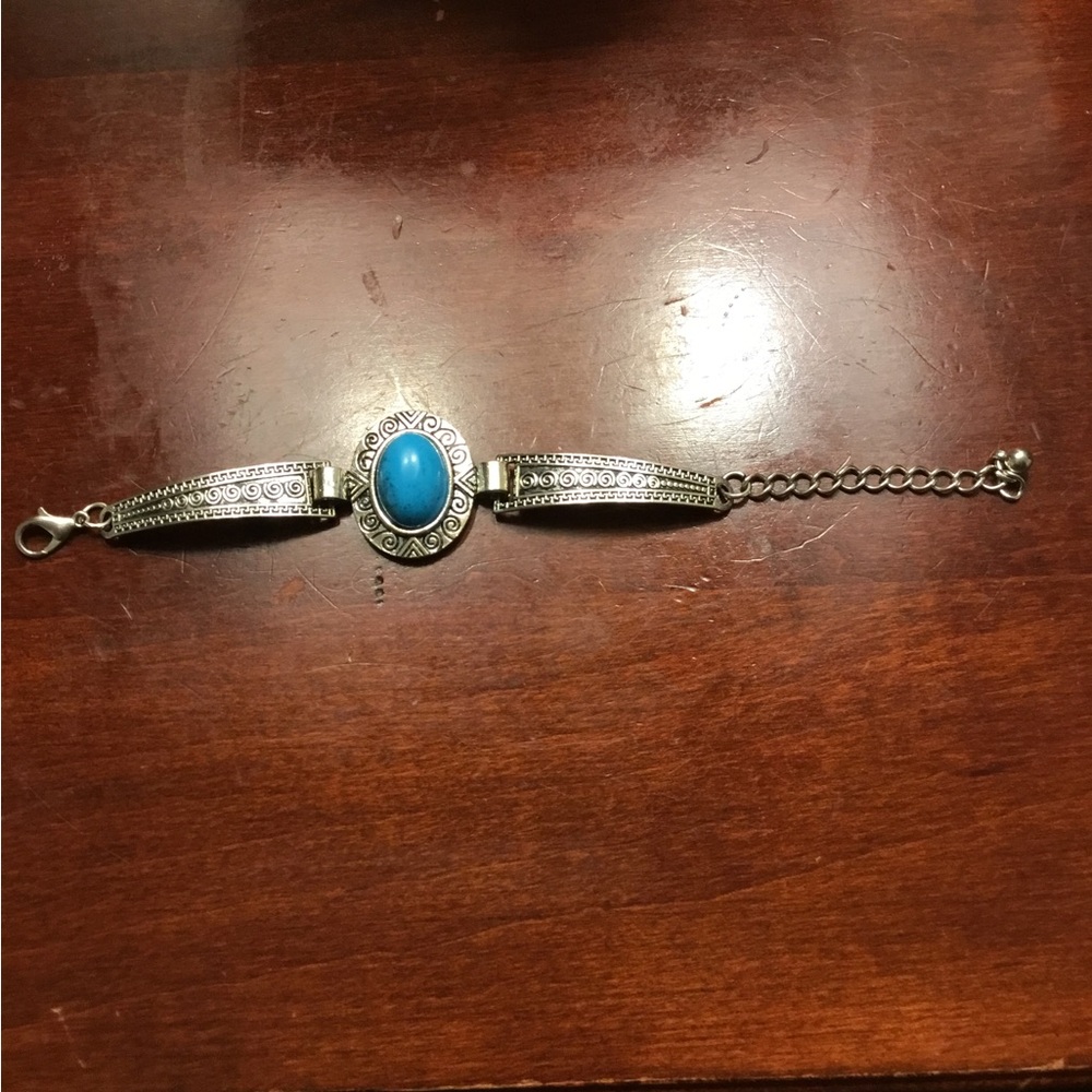 Elegant  Kingman  Turquoise Silver and Blue Bracelet